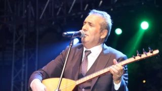 Konserine 8 kişi gelen Yavuz Bingöl'den yeni açıklama: Meraklısına duyurulur