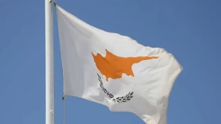 ABD Kıbrıs'a silah ambargosu uygulamama kararını uzattı