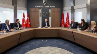 Kılıçdaroğlu, CHP Ankara İl Başkanı ve ilçe başkanlarıyla bir araya geldi