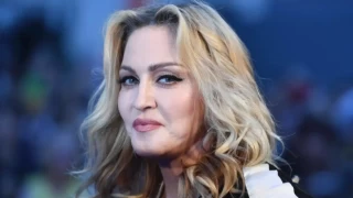 Madonna depremzedeler için yardım çağrısında bulundu