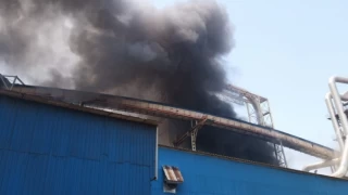 Tuzla'da iş yeri yangını: Çok sayıda itfaiye sevk edildi!