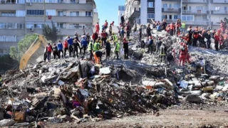 İzmir Depremi'nin üzerinden 3 yıl geçti: Yitirilen canların acısı dinmedi