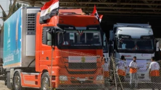Refah Sınır Kapısı'ndan Gazze'ye ilk insani yardım konvoyu