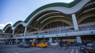 Sabiha Gökçen Havalimanı'nda 7,5 milyon değerinde kaçak saat ele geçirildi