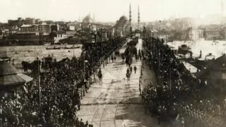 Tarihçi Sinan Meydan, İstanbul’un kurşun sıkılmadan alındığını ima eden kişiye savaşların nasıl kazanıldığını anlattı