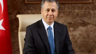 İçişleri Bakanı Ali Yerlikaya'nın 10 Kasım paylaşımında gizlediği yorumlar dikkat çekti