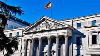 İspanya'da sol, koalisyonla hükümete geliyor