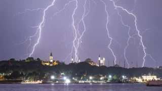 Meteoroloji'den İstanbul dahil 13 il için 'sarı kodlu' uyarı: Sıcaklıklar birden düşecek