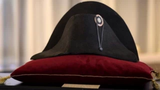 Napolyon Bonapart'ın şapkası satışa sunuluyor