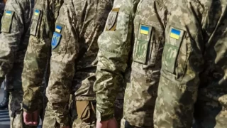 Ukrayna'da 20 bin erkek askere gitmemek için ülkeden kaçtı