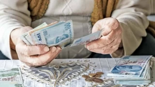 CHP, emekli maaşlarına ek zammı anlattı: Emeklilerin kendi kök aylıkları değişmemektedir, bu bir zam değildir