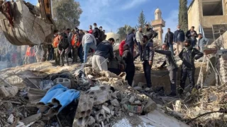 İran, İsrail'in Şam'a saldırısında 5 Devrim Muhafızı öldüğünü açıkladı: Cevapsız bırakmayacağız