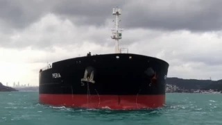İstanbul Boğazı'ndaki gemi trafiği tanker arızası nedeniyle askıya alındı