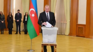 Azerbaycan'da İlham Aliyev yüzde 92.1 oyla kazandı