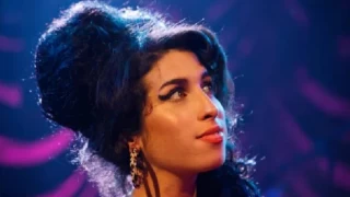 Amy Winehouse'un eşyaları bir kez daha satışa çıktı