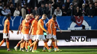 Kasımpaşa'yı 4-3 yenen Galatasaray milli araya lider girdi