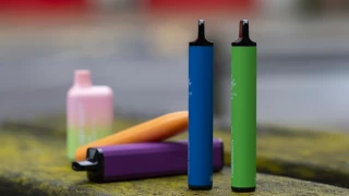 Yeni Zelanda, tek kullanımlık elektronik sigarayı yasaklayacak