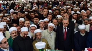 Erdoğan, İsmailağa Cemaati lideri Hasan Kılıç'ın cenaze törenine katıldı