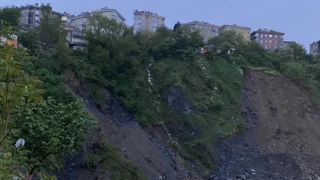 Gaziosmanpaşa'daki toprak kaymasına ilişkin Vali Gül'den açıklama: Buradaki yapıların yıkılması lazım