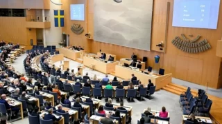 İsveç'te yasal cinsiyet değiştirme yaşı 18'den 16'ya düşürüldü