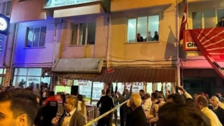 Kutlama sırasında balkon çöktü: CHP'li Mehmet Palaz yaşamını yitirdi