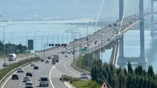 Osmangazi Köprüsü'nden araç geçiş rekoru
