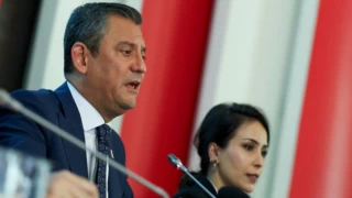 Özgür Özel'den başkanlara uyarı: Kibre kapılmayın