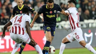 Şampiyonluk yarışında büyük darbe: Sivasspor 2-2 Fenerbahçe