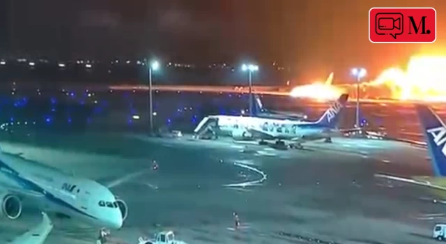 Havalimanında uçak yangını: Pistte alev aldı