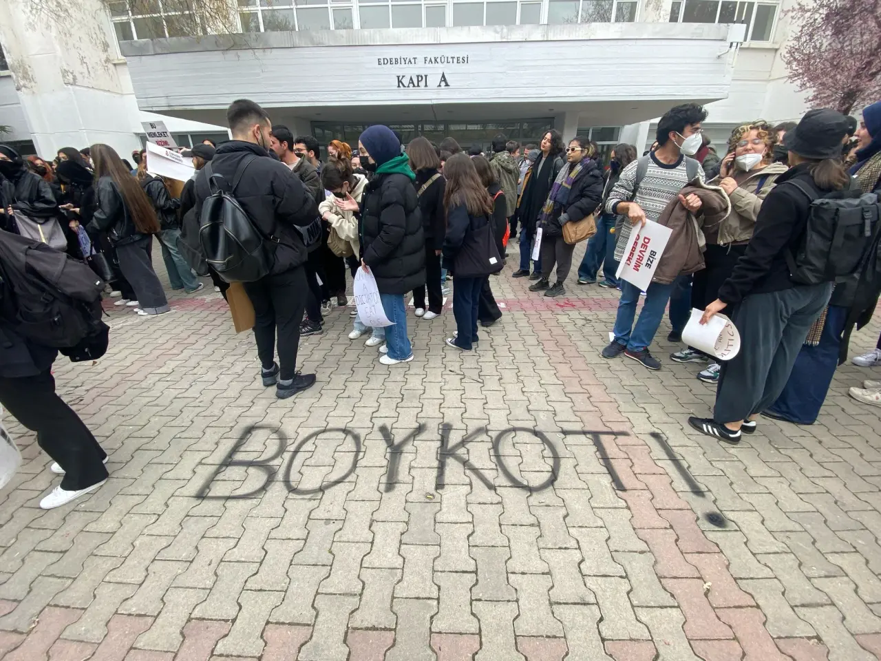 ODTÜ ve Hacettepe boykotta! 1
