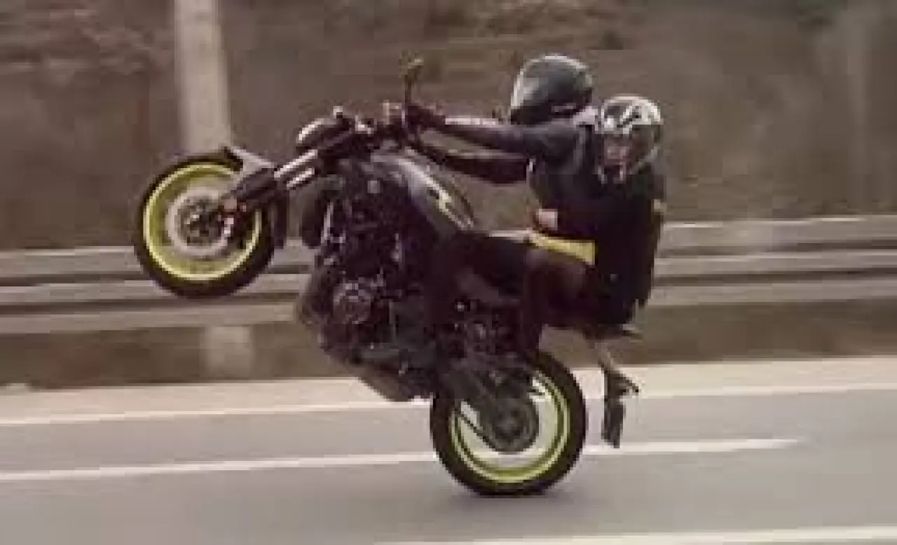 Motosiklet sürücülerine ağır yaptırımlar: Yeni cezalar belli oldu, kasksız kullananlar yandı! 2