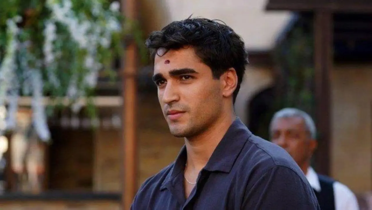 Ünlü oyuncu Mert Ramazan Demir askere gidiyor 1