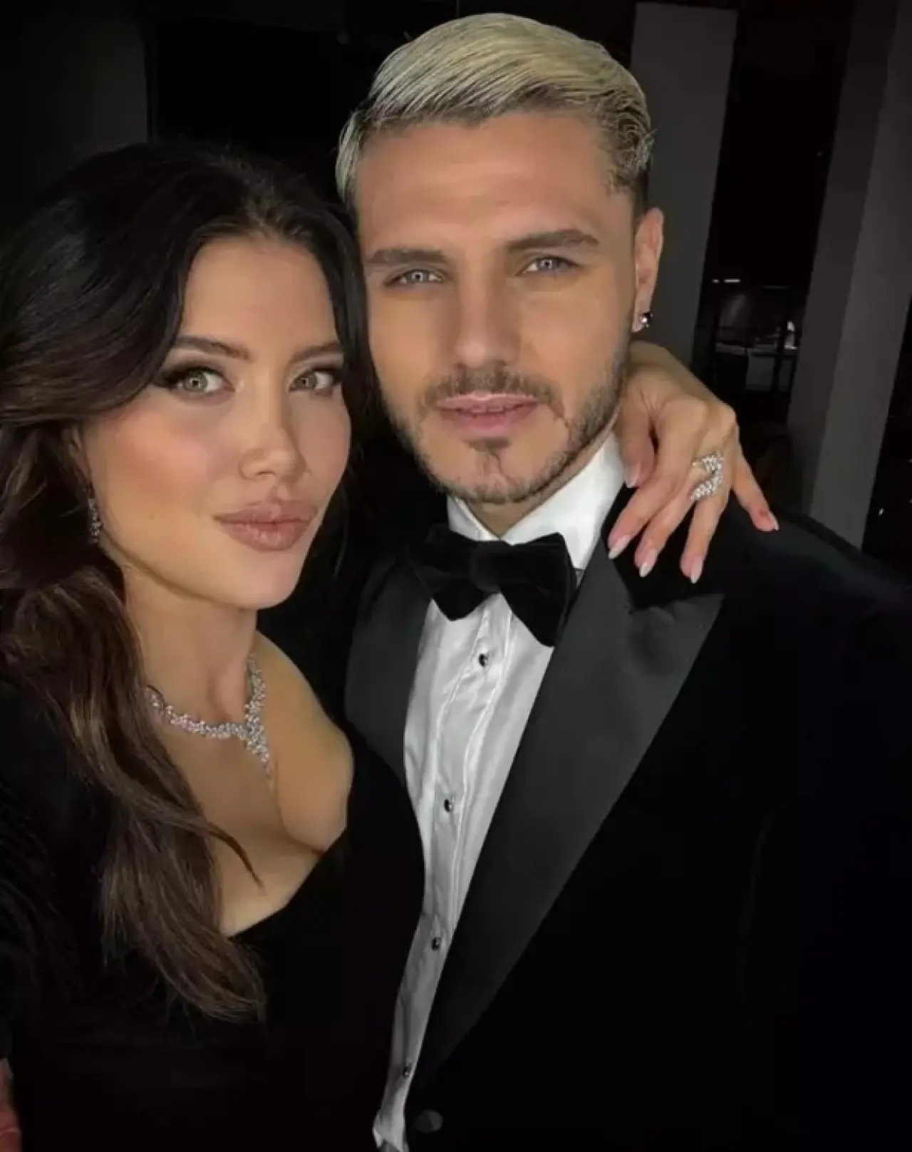 Mauro Icardi ve China Suarez'den renkli pozlar: "80'ler doğum günü partisi" 3