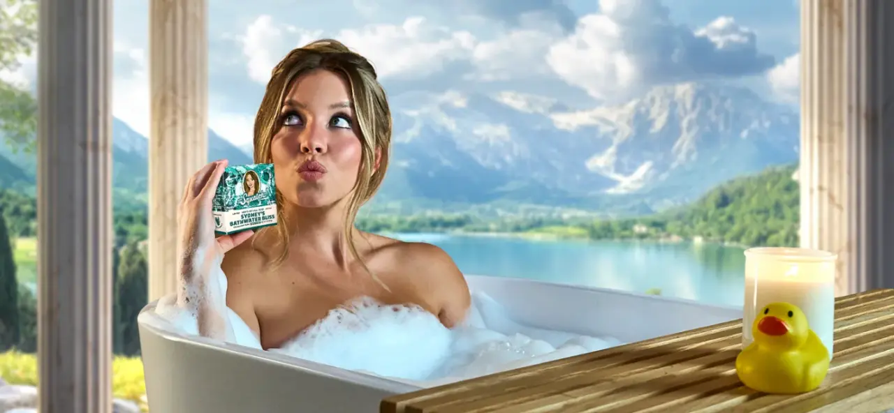 Sydney Sweeney'nin banyo suyu satışta: Hayranların fantezisini gerçeğe dönüştürdü! 3