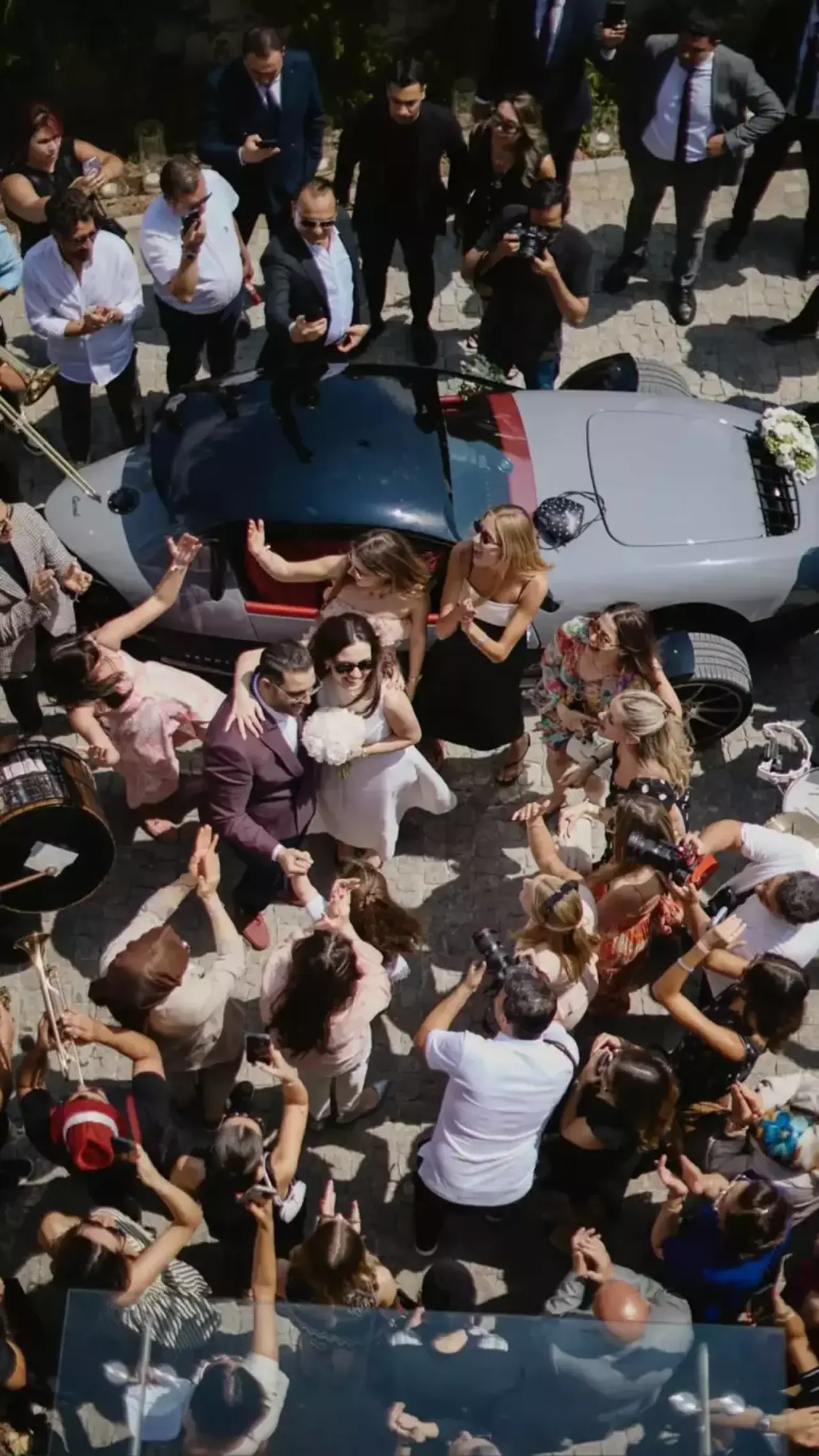 Sinan Engin’in kızı Elif Engin ile Ahmet Emin Ahlatcı görkemli bir düğünle evlendi 4