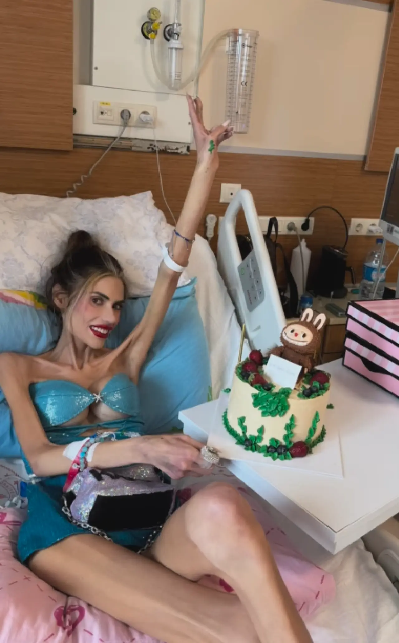 Nihal Candan 29. yaşını hastanede kutladı: Hayalimdeki doğum günü elbisesi 2