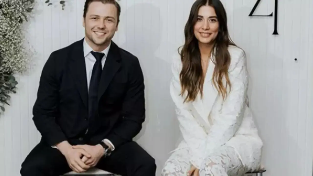 Tolga Sarıtaş ile Zeynep Mayruk çiftinin bebeklerinin adı belli oldu 1