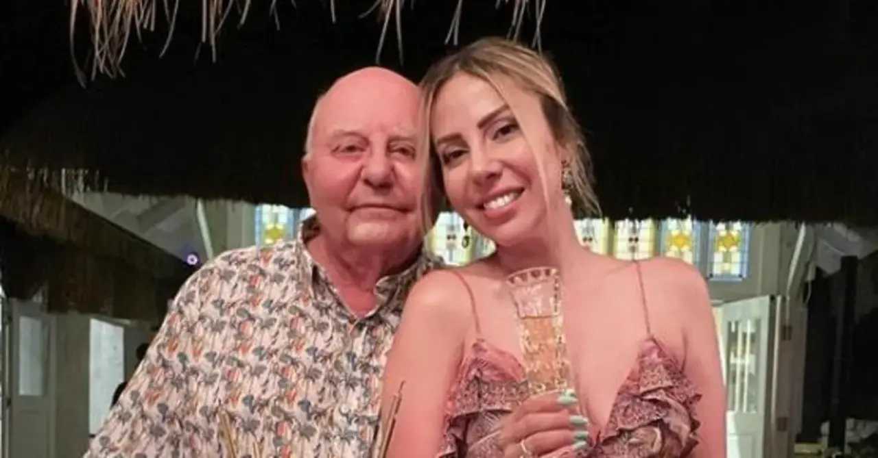 Arkas Holding’in güçlü ismi Lucien Arkas, 42 yaş küçük eşi Merve Sakallı ile 3. senesini kutladı 1