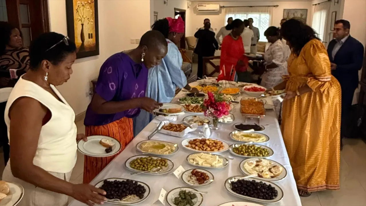 Tüm dünya, Dünya Kahvaltı Günü’nde Türk kahvaltısını tattı! 15