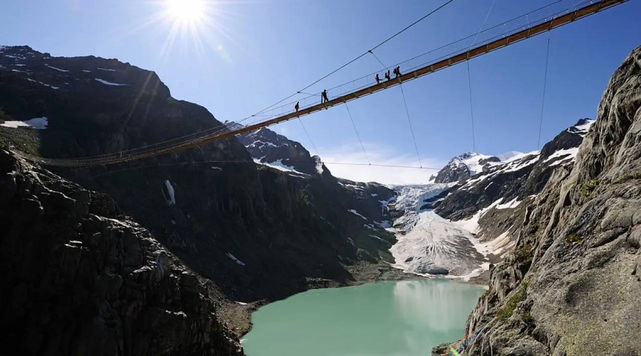Tehlikenin cazibesi: Turistlerin akın ettiği en riskli yerler 14