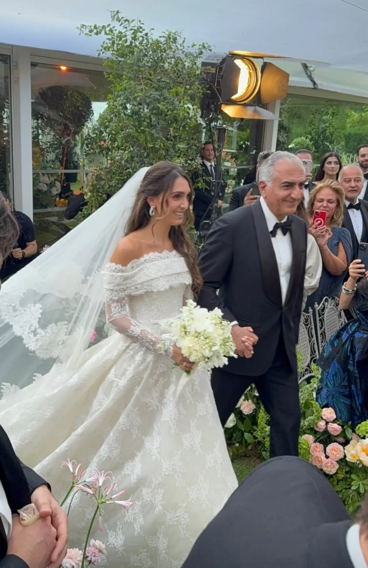 İran şahının torunu İman Pehlevi, Yahudi bir Amerikalıyla dünya evine girdi 4