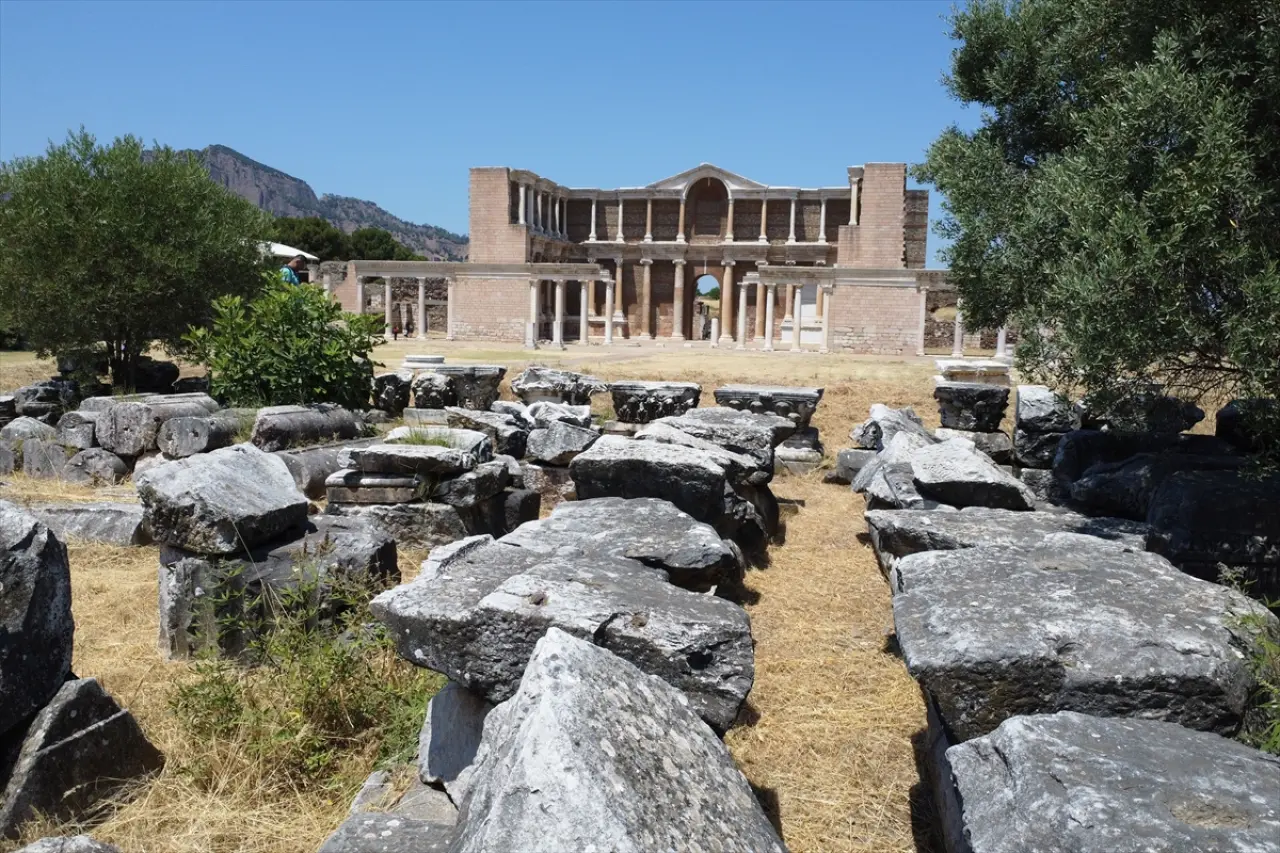 Sardes Antik Kenti ve Bin Tepeler Lidya Tümülüsleri UNESCO Dünya Mirası Listesi’ne alındı 4