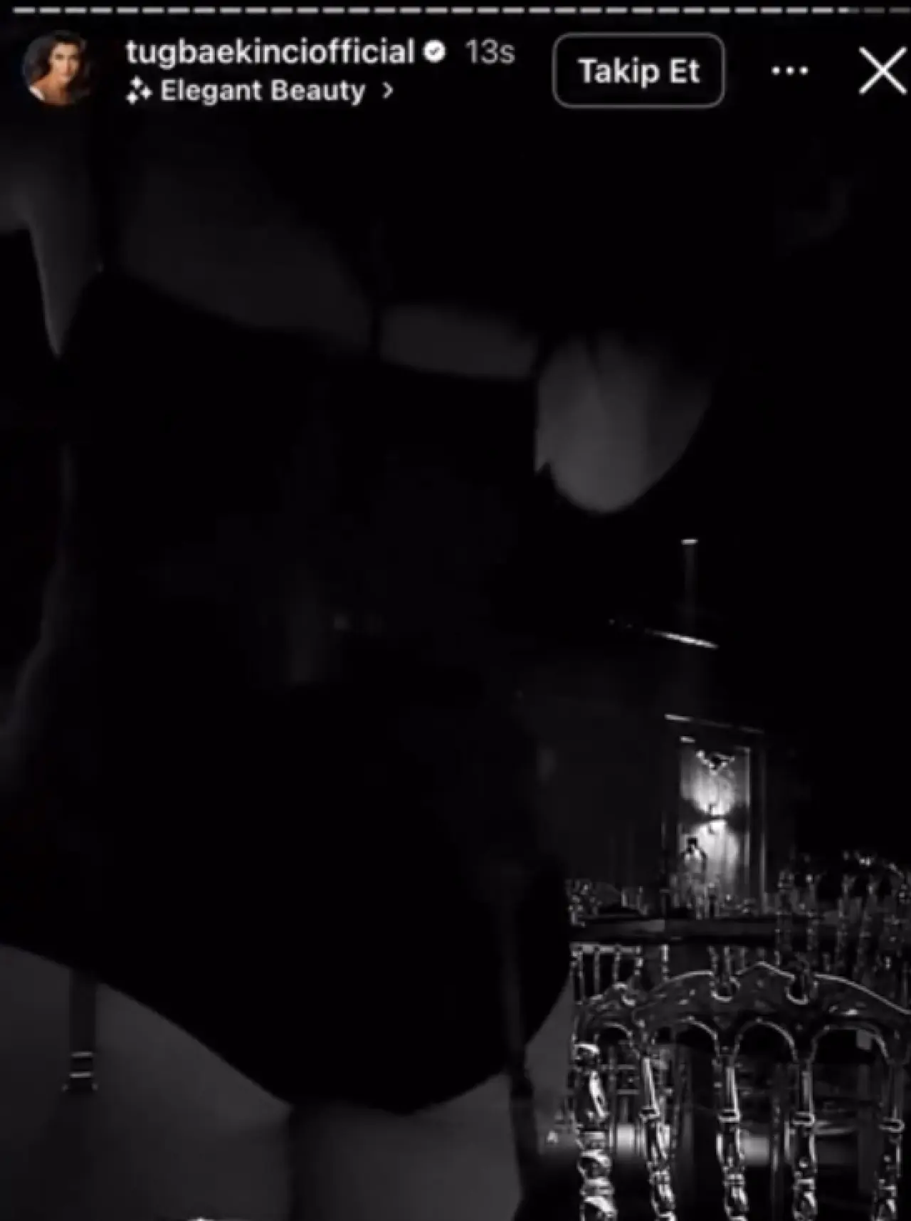 Tuğba Ekinci'den jartiyerli paylaşımına gelen eleştirilere yanıt: Değerini iyi bilin 2