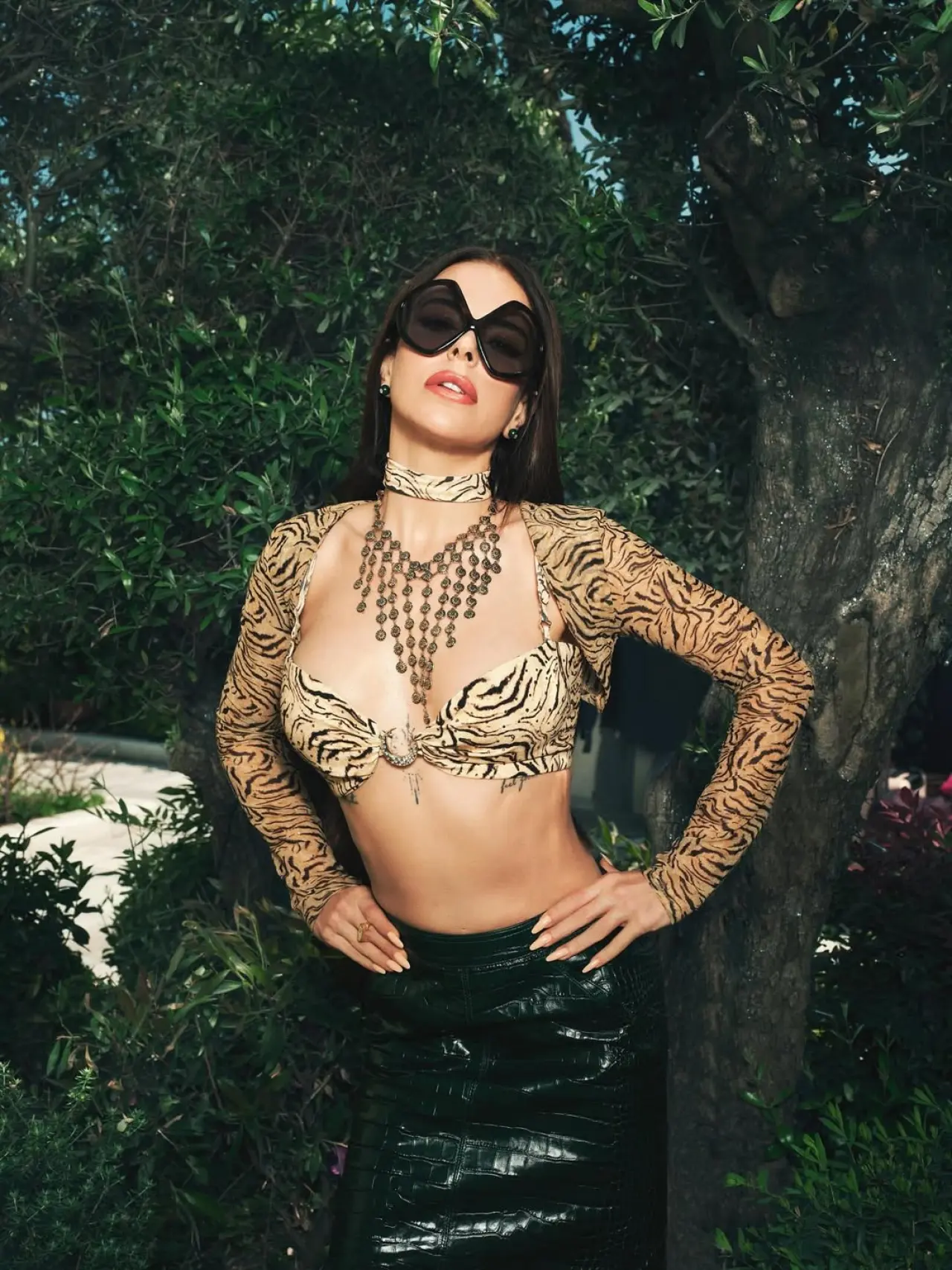 Simge Sağın’ın tatil pozları sosyal medyayı salladı: “Kendime çocuk bikini almışım” 1