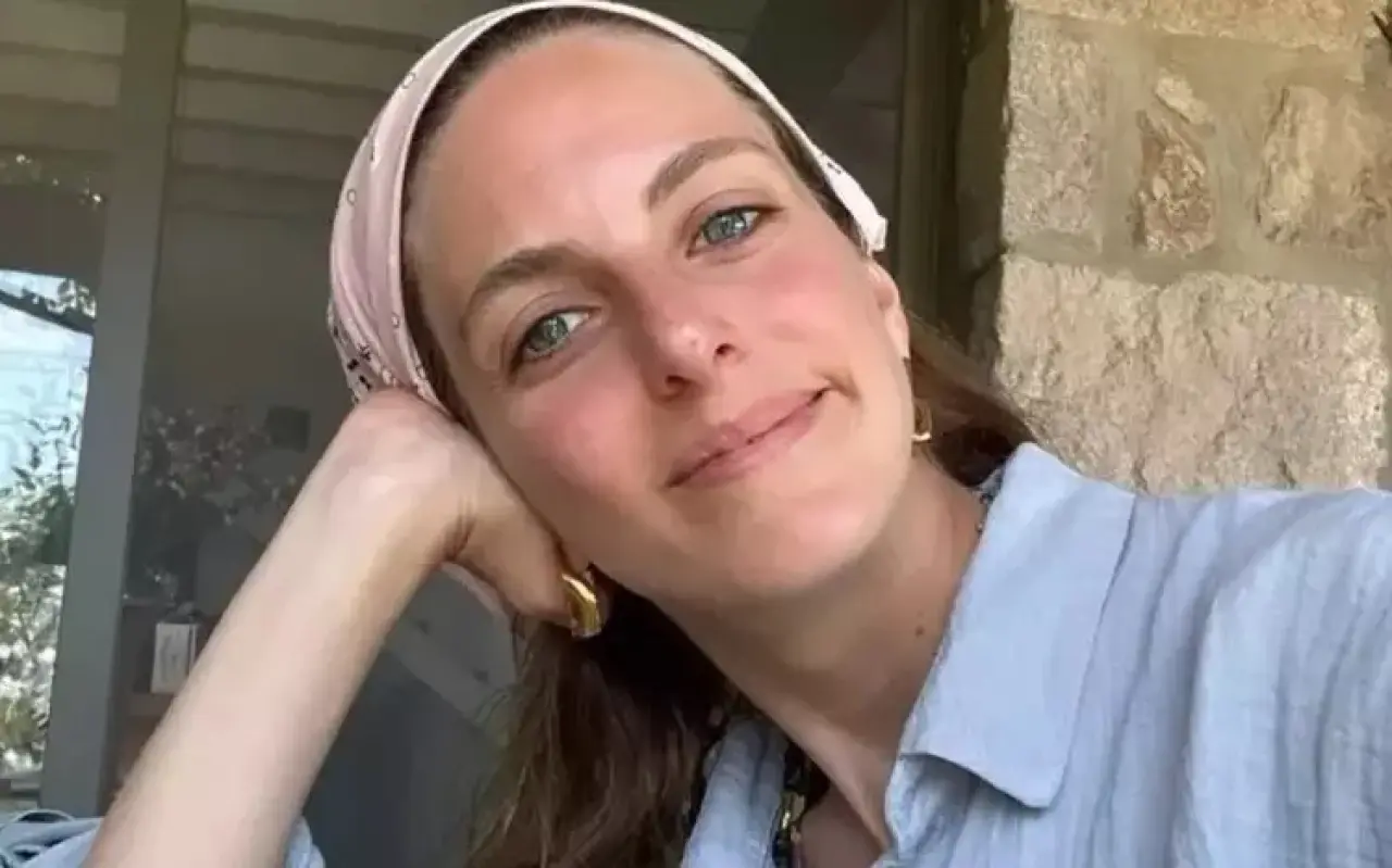 Bige Önal'ı akrep soktu, hastaneye yetiştiren oyuncu arkadaşı Necip Memilli oldu 1