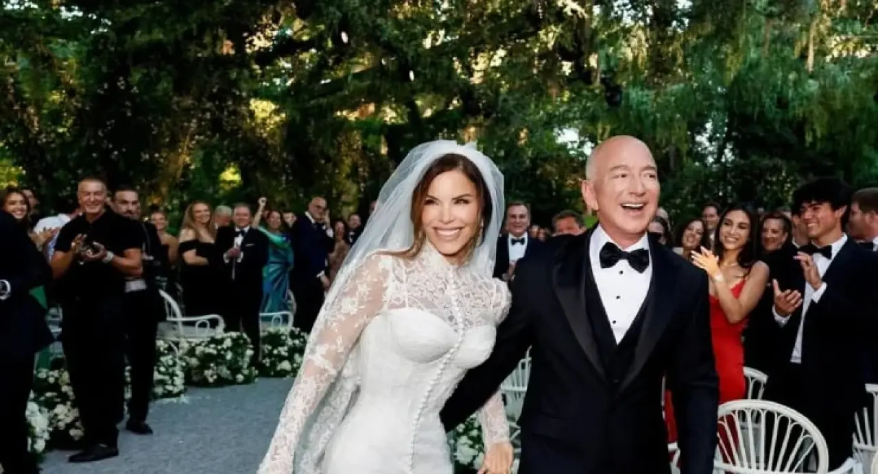 Bu yaz hangi ünlüler evlendi? 2025'e damga vuran düğünler 8