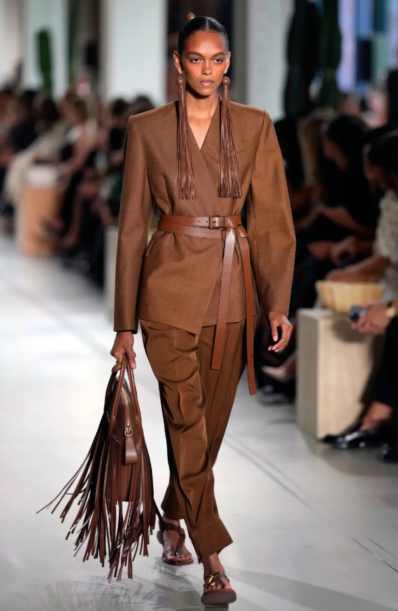 Giorgio Armani’nin ölümü sonrası dünyanın en yaşlı büyük moda tasarımcısı Ralph Lauren... 3