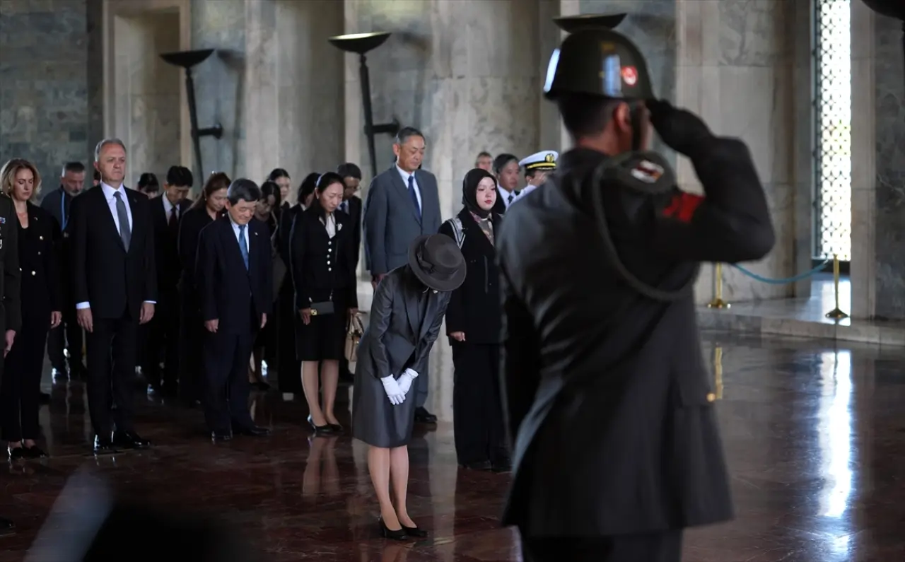 Japonya Prensesi Akiko Mikasa Anıtkabir’i ziyaret etti 16