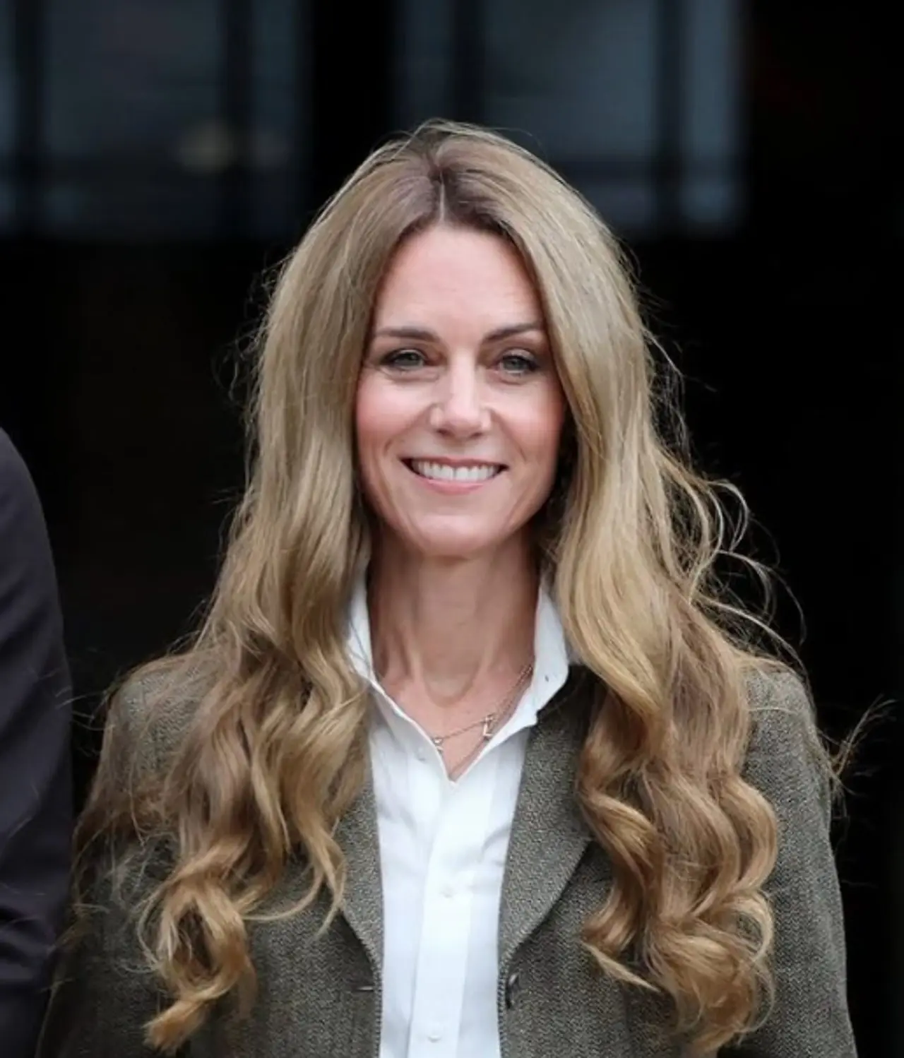 Kanser tedavisinin ardından Kate Middleton’un yeni görünümü sosyal medyayı salladı 4