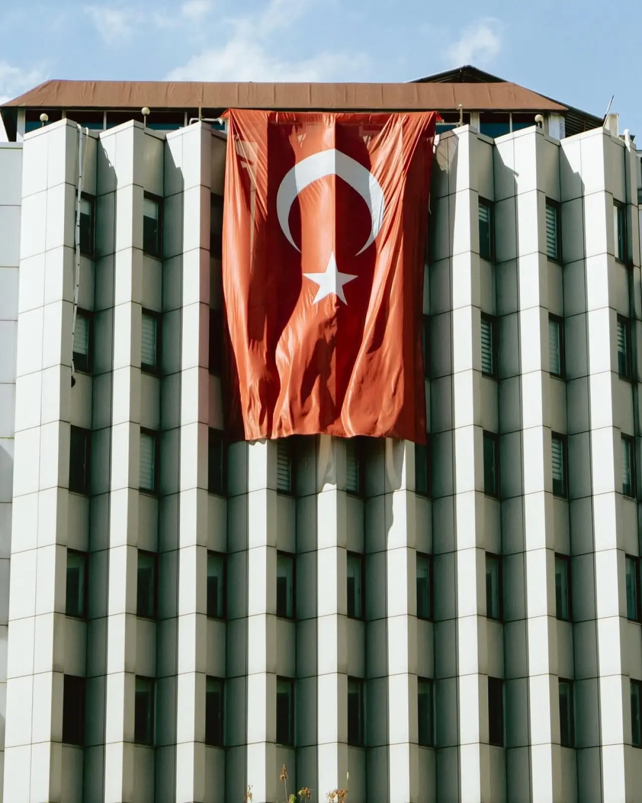 Lakers'ın yıldızı Rui Hachimura'dan Orhan Veli paylaşımı: "İstanbul'u dinliyorum, gözlerim kapalı" 5